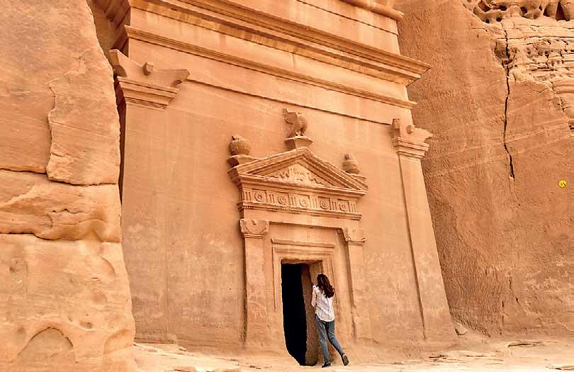 Saudi Arabia to offer tourist visas for first time