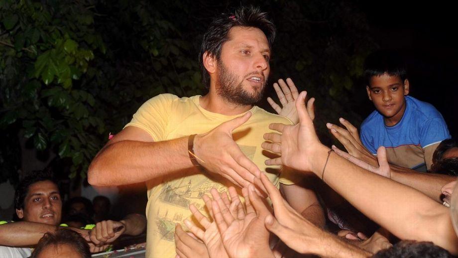 Former Pakistan captain Afridi tests positive for COVID-19