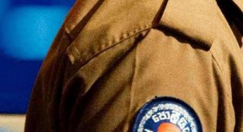LNP – Mobs chase away tourists & attack beach restaurant in Hikkaduwa: 4 arrested