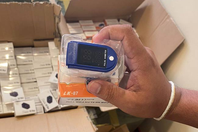 Customs thwarts attempt to smuggle in oximeters using forged documents G 2 1 in sri lankan news