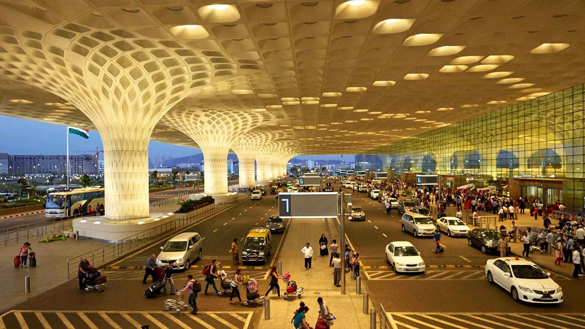 LNP – India opens borders to fully vaccinated foreign tourists