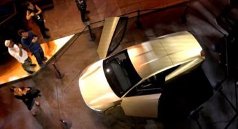 LNP – Elon Musk unveils two-door robotaxi