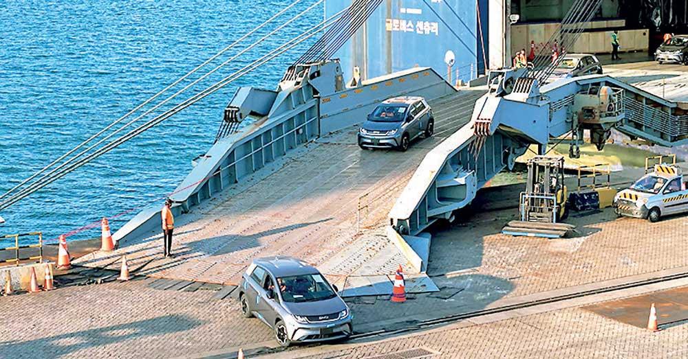 LNP – BYD’s first shipment arrives in Sri Lanka