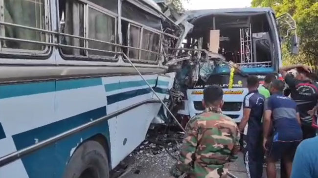 1746103842 Bus 6 in sri lankan news